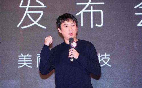 娱乐吃瓜顶级流量小生,揭秘顶级流量小生的吃瓜传奇